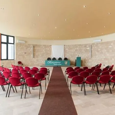 Oda ve Kahvaltı Borgoterra Martano